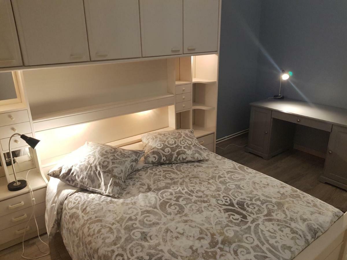 Bedinreims "Burgundy Bottle" 110M2 Exceptional, 4 Chambres Doubles, 2 Bain, Free Park & Wifi, Tout Equipe エクステリア 写真